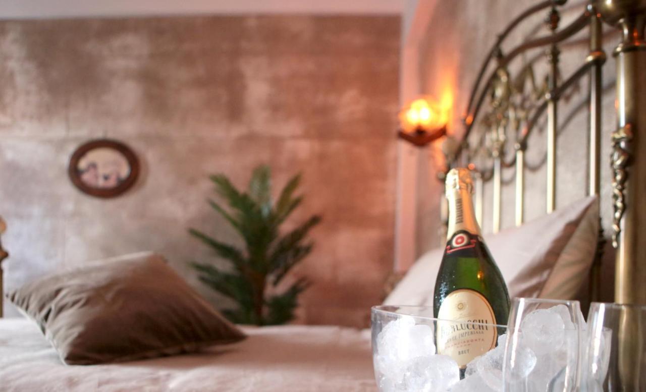 Roma Imperial Suites Екстериор снимка