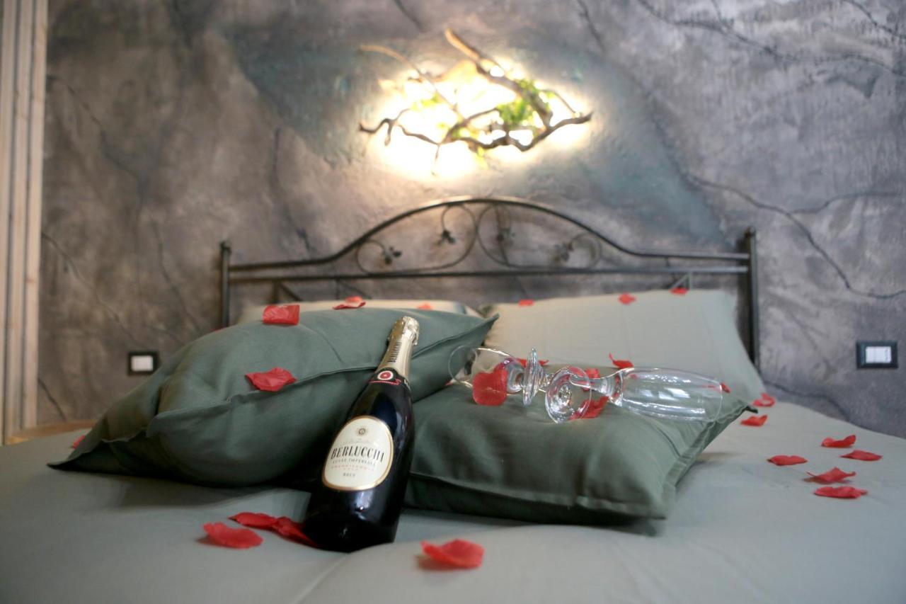 Roma Imperial Suites Екстериор снимка